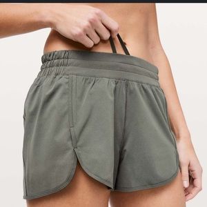 Lululemon 2.5” Power Stride Short